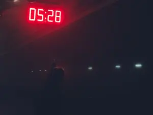 Como acertar a hora do celular android