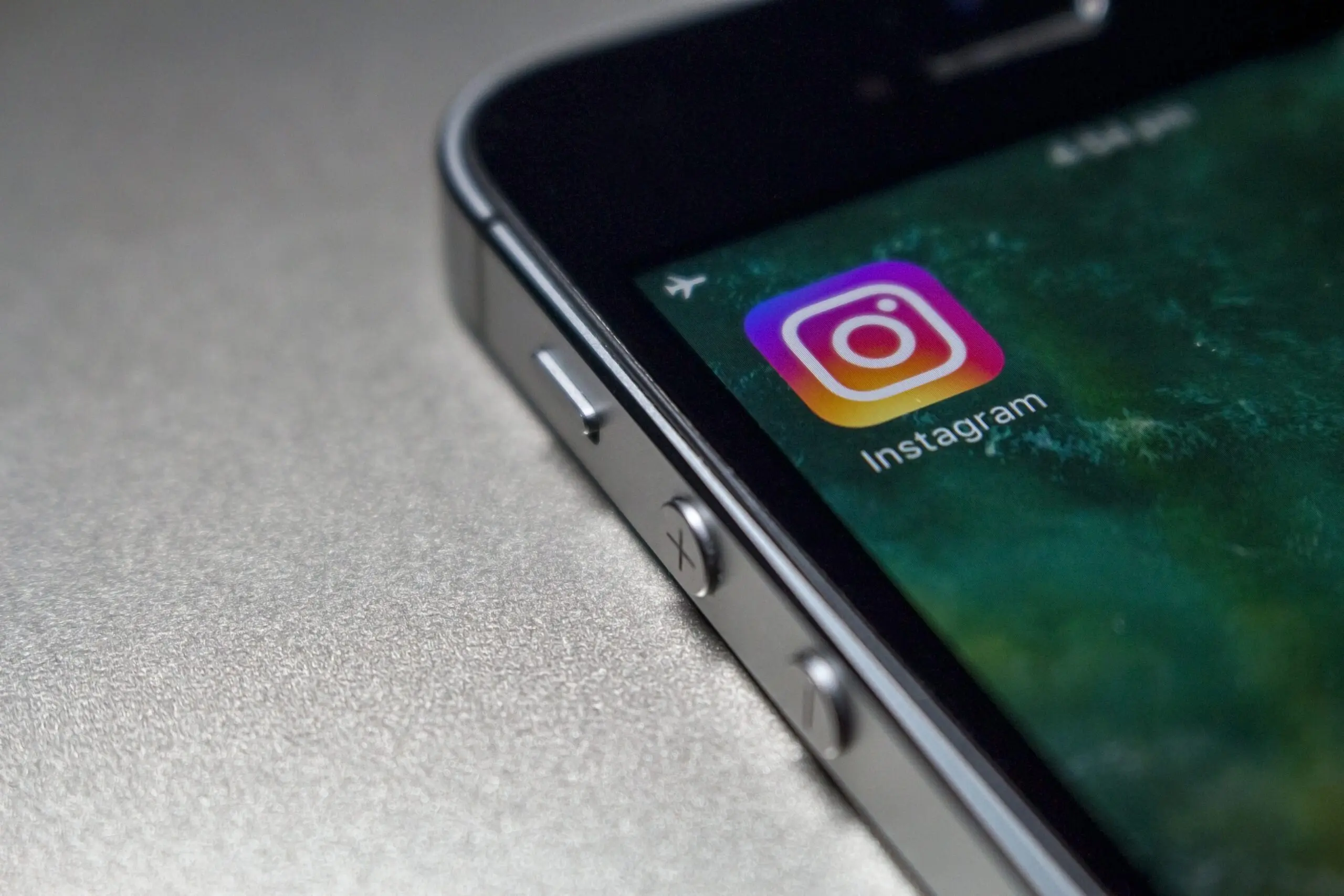 Como tirar o online do Instagram pelo celular